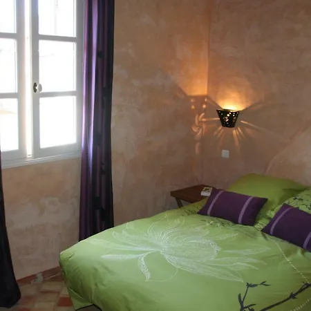 度假居 La Maison Derriere La Fontaine *