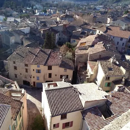 La Maison Derriere La Fontaine *